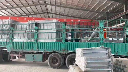 鋼制防火門裝車發貨 鋼制防火門裝車發貨